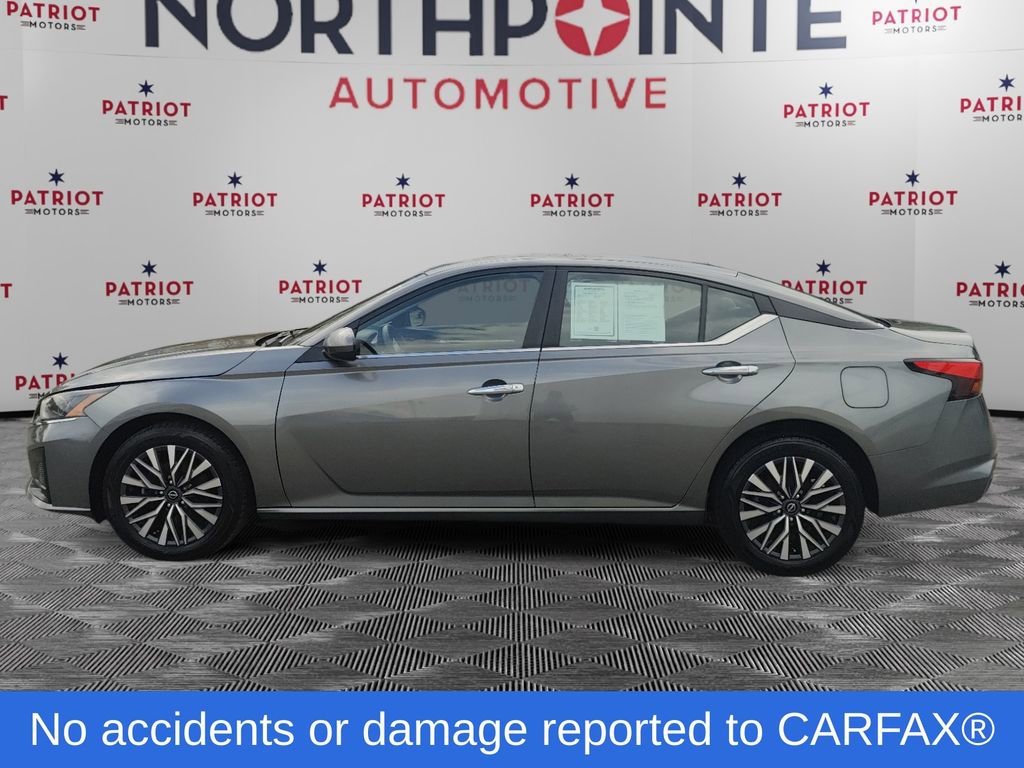 2023 Nissan Altima 2.5 SV photo 3
