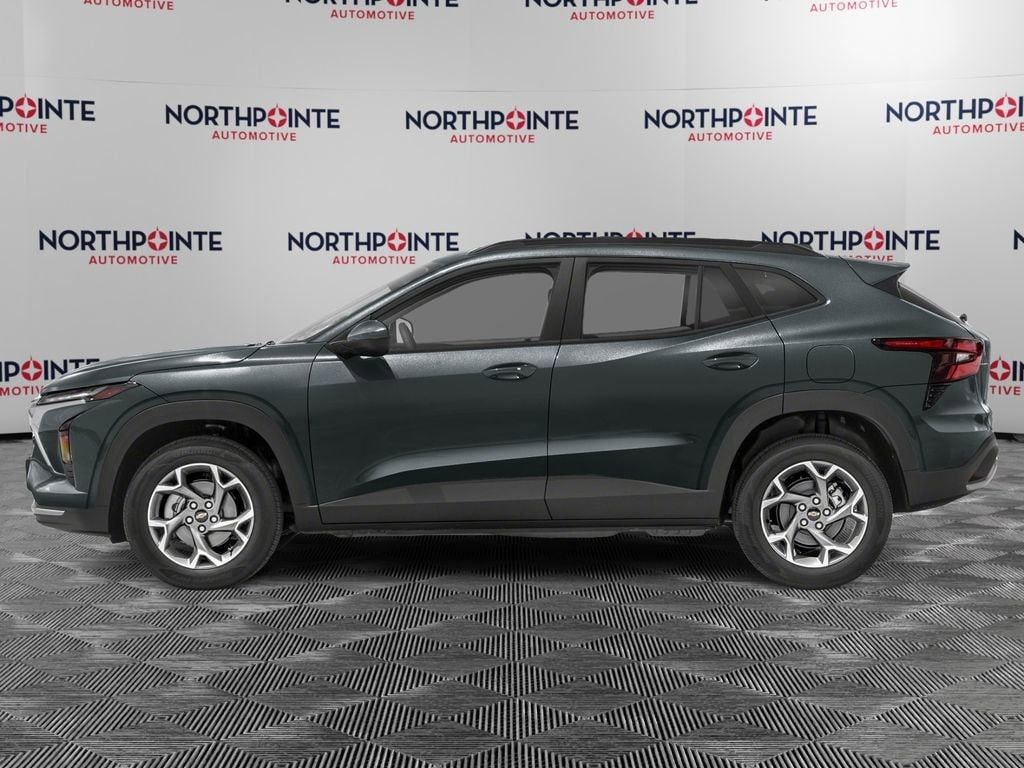 New 2025 Chevrolet Trax LT SUV