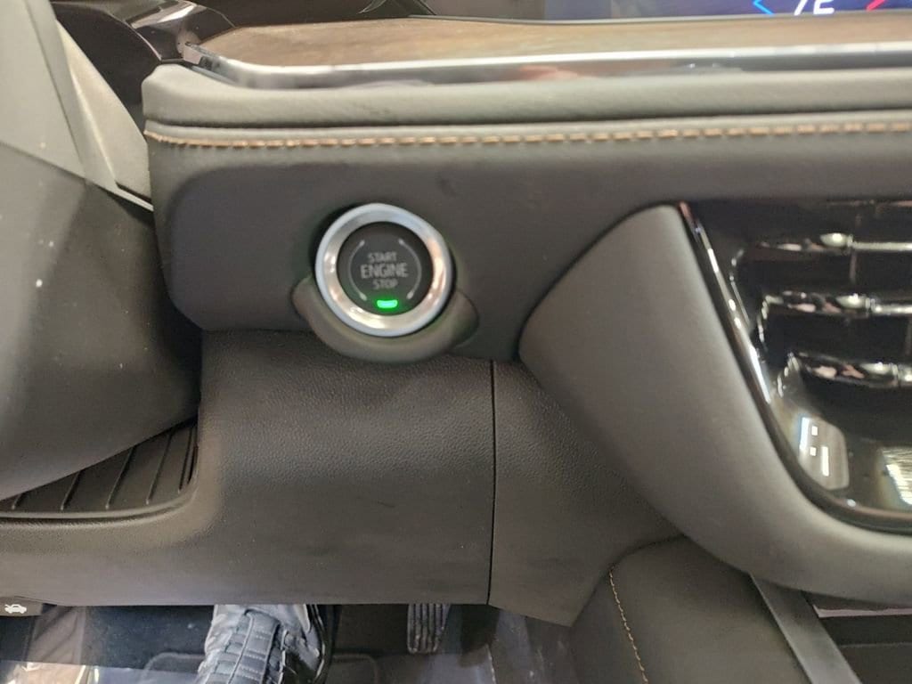 2026 Chevrolet Suburban High Country - Photo 21