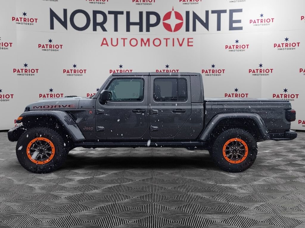 Used 2024 Jeep Gladiator Mojave X