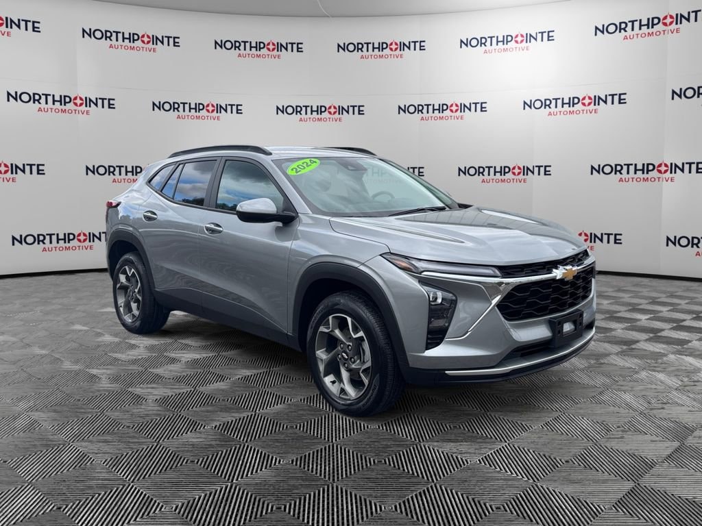 Used 2024 Chevrolet Trax LT SUV