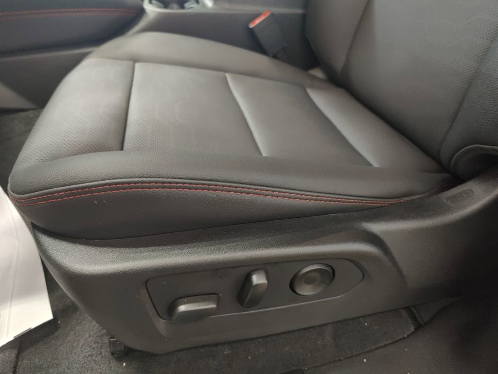 2026 Chevrolet Colorado Z71 - Photo 30