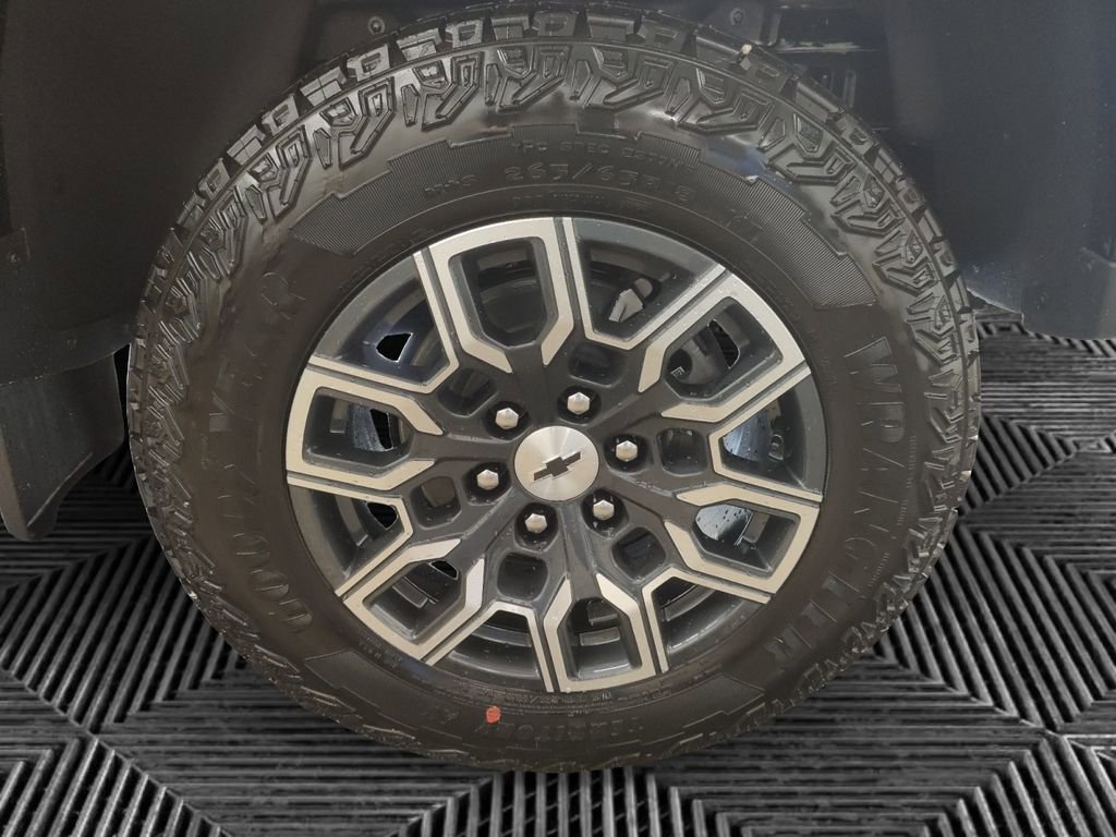 2026 Chevrolet Colorado Z71 - Photo 14