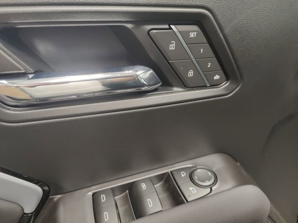 2026 Chevrolet Colorado Z71 - Photo 17