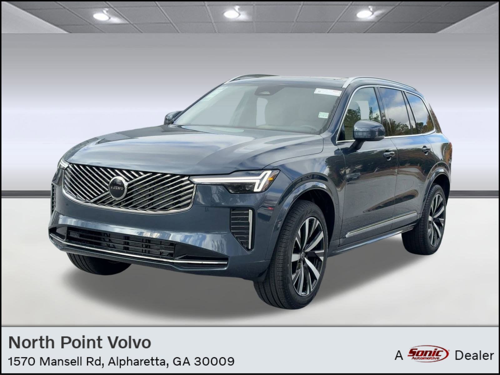 2026 Volvo XC90 Core's photo