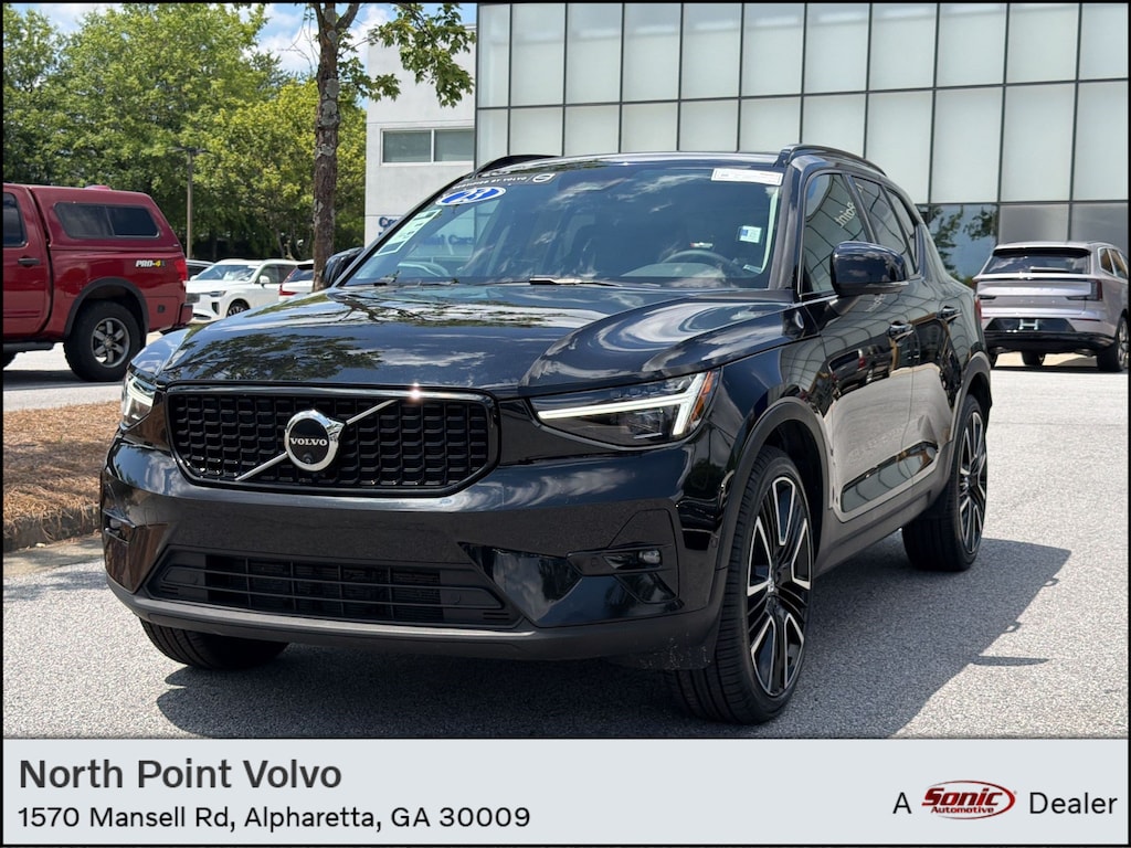Certified 2024 Volvo XC40 B5 Ultimate SUV