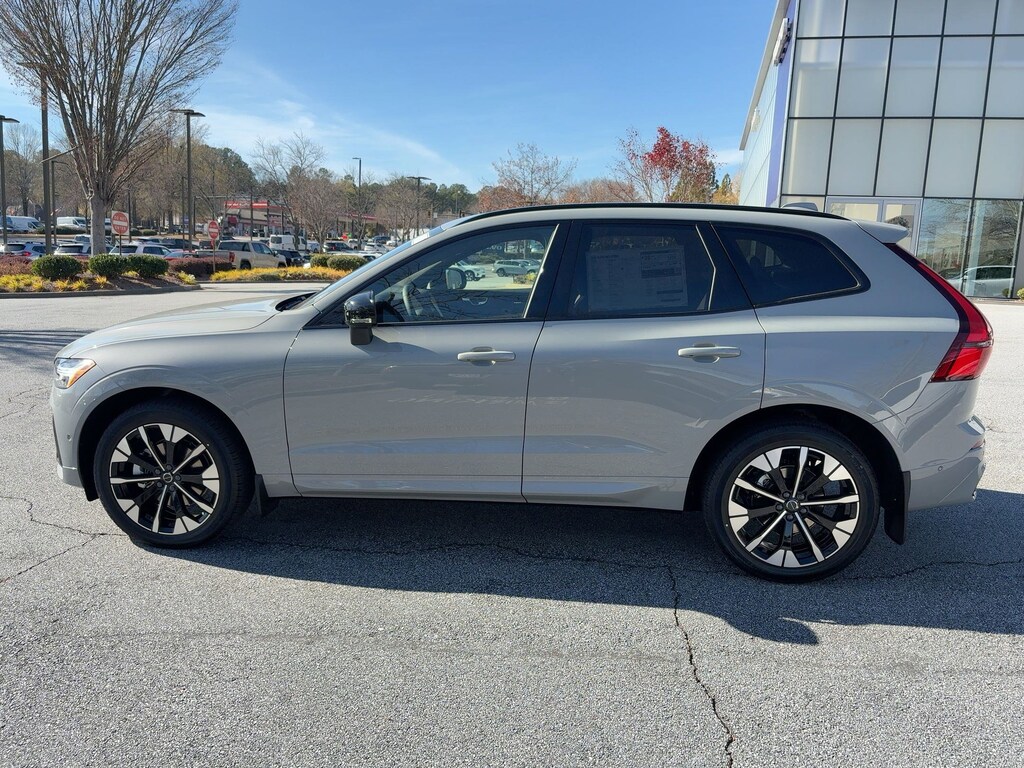 New 2026 Volvo XC60 B5 Plus SUV