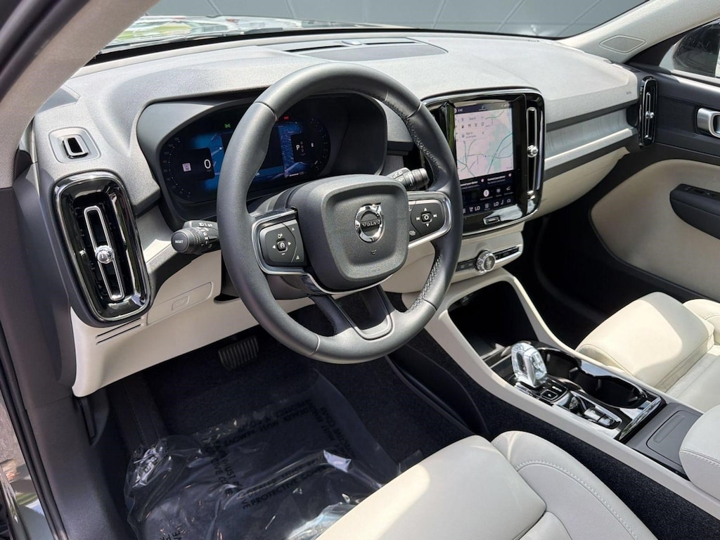 Certified 2026 Volvo XC40 B5 Plus SUV