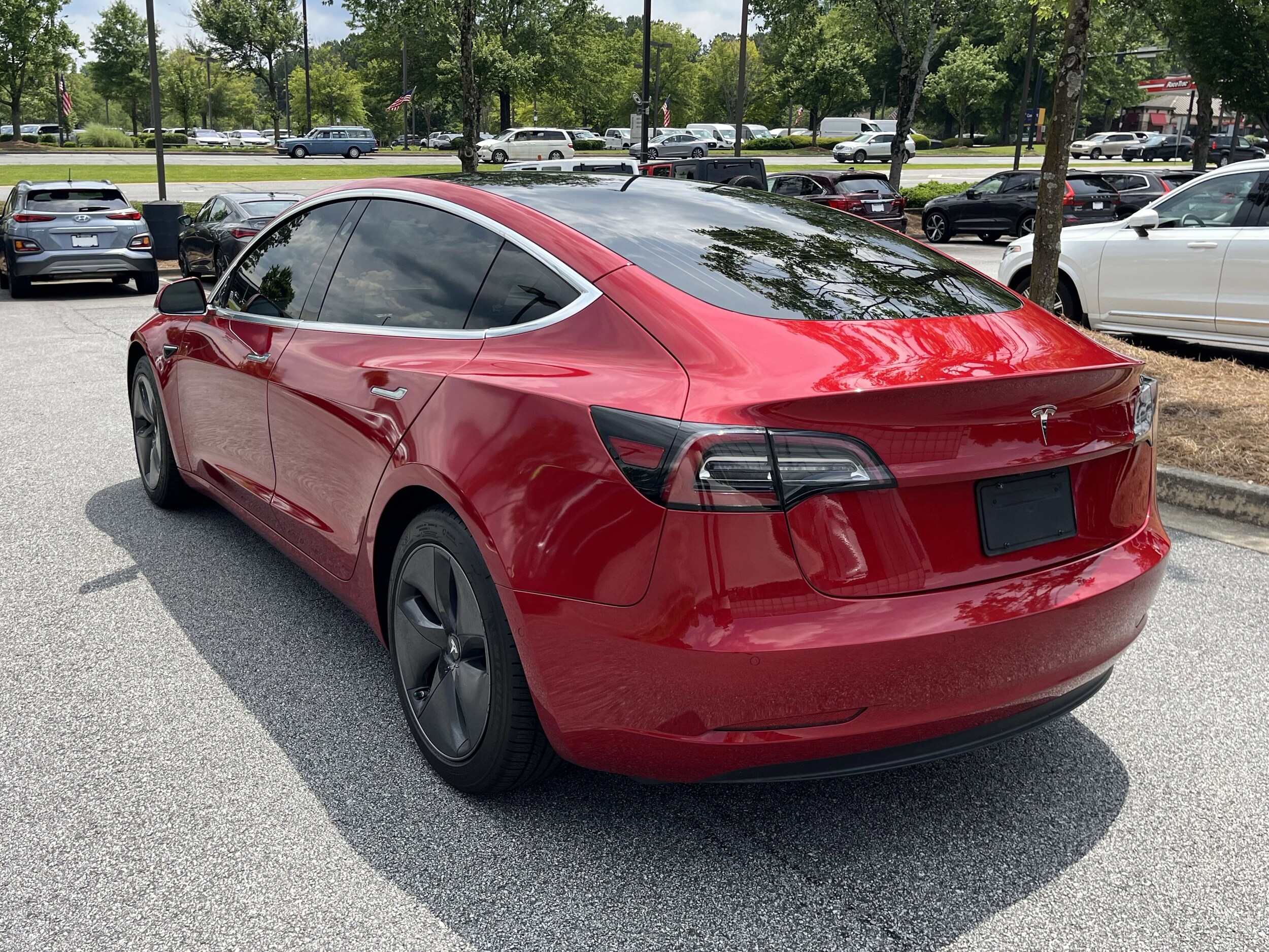 2020 Tesla Model 3 Standard Range photo 2
