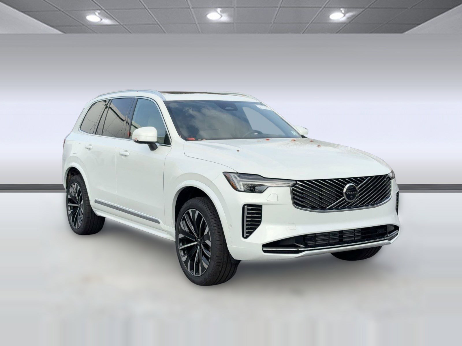 2026 Volvo XC90 Plus - Photo 7