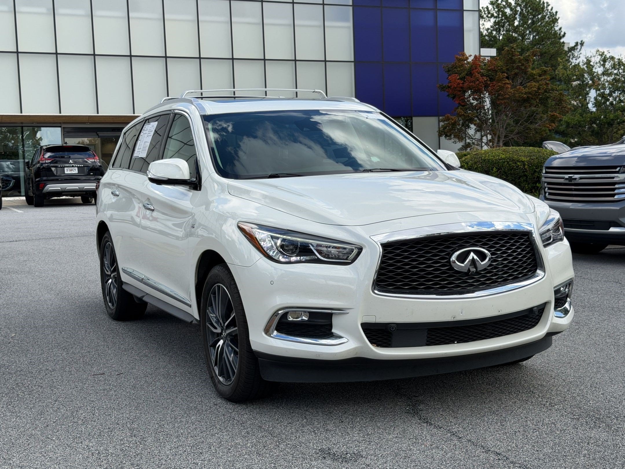 2019 INFINITI QX60 LUXE SUV