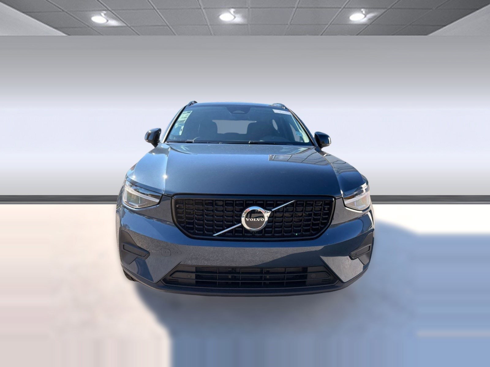 2026 Volvo XC40 Core - Photo 6