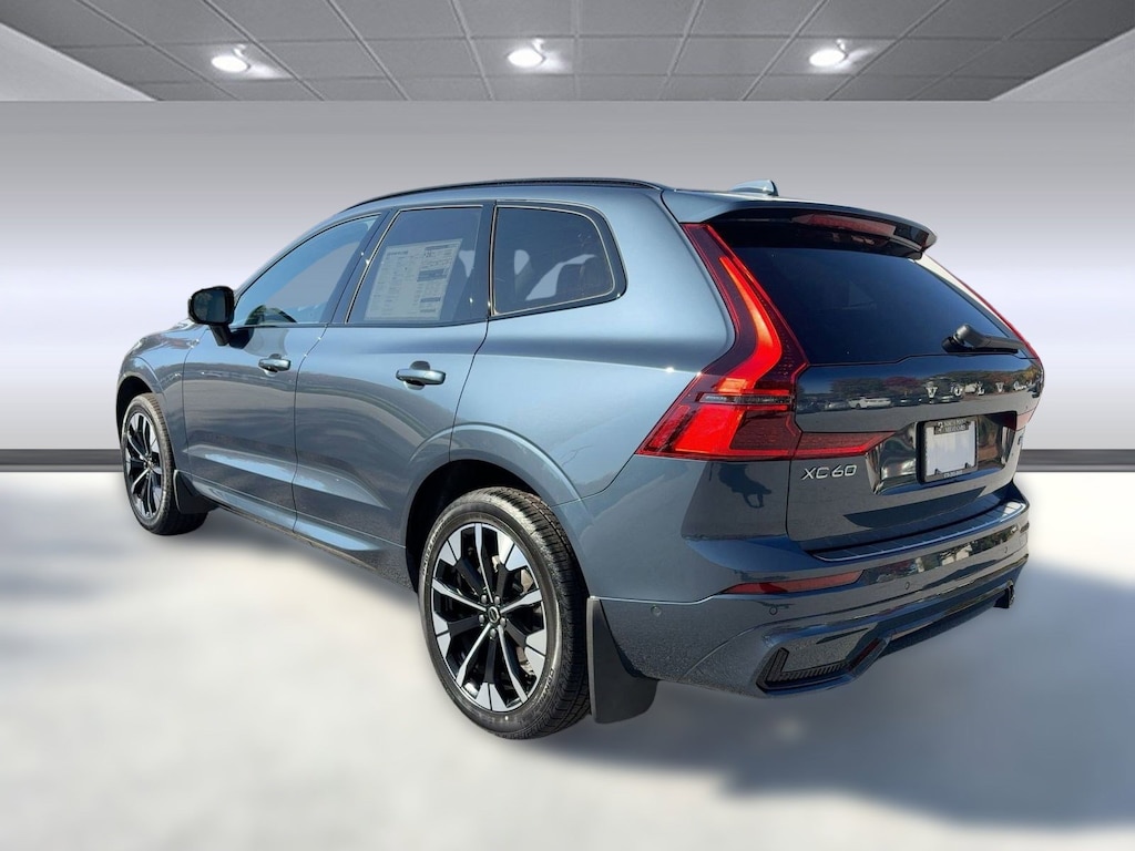 New 2026 Volvo XC60 B5 Plus SUV
