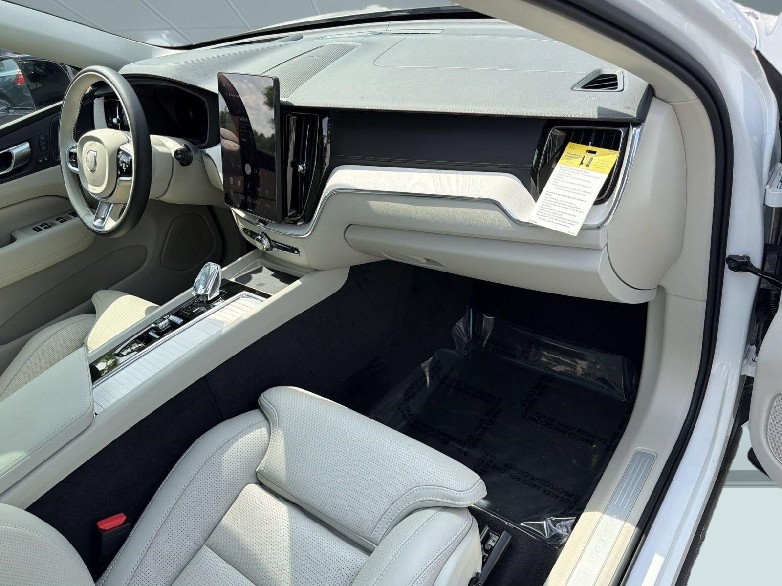 2026 Volvo XC60 Ultra - Photo 31