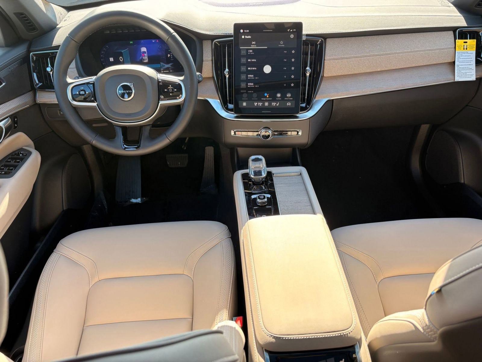 2026 Volvo XC90 Plus - Photo 16