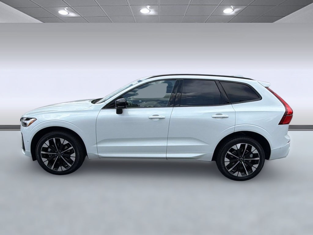 New 2026 Volvo XC60 B5 Plus SUV