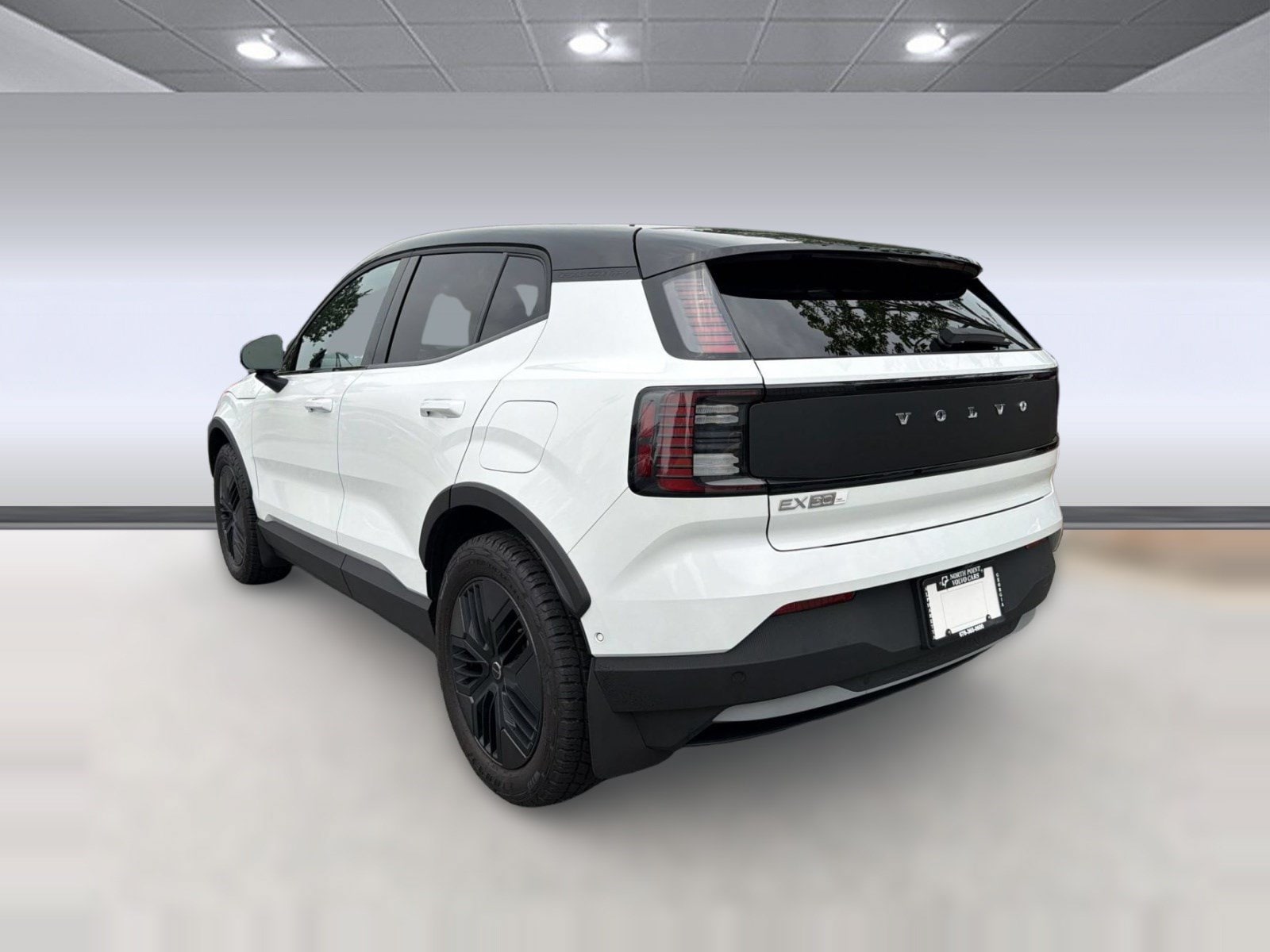 EX30 Cross Country Ultra SUV