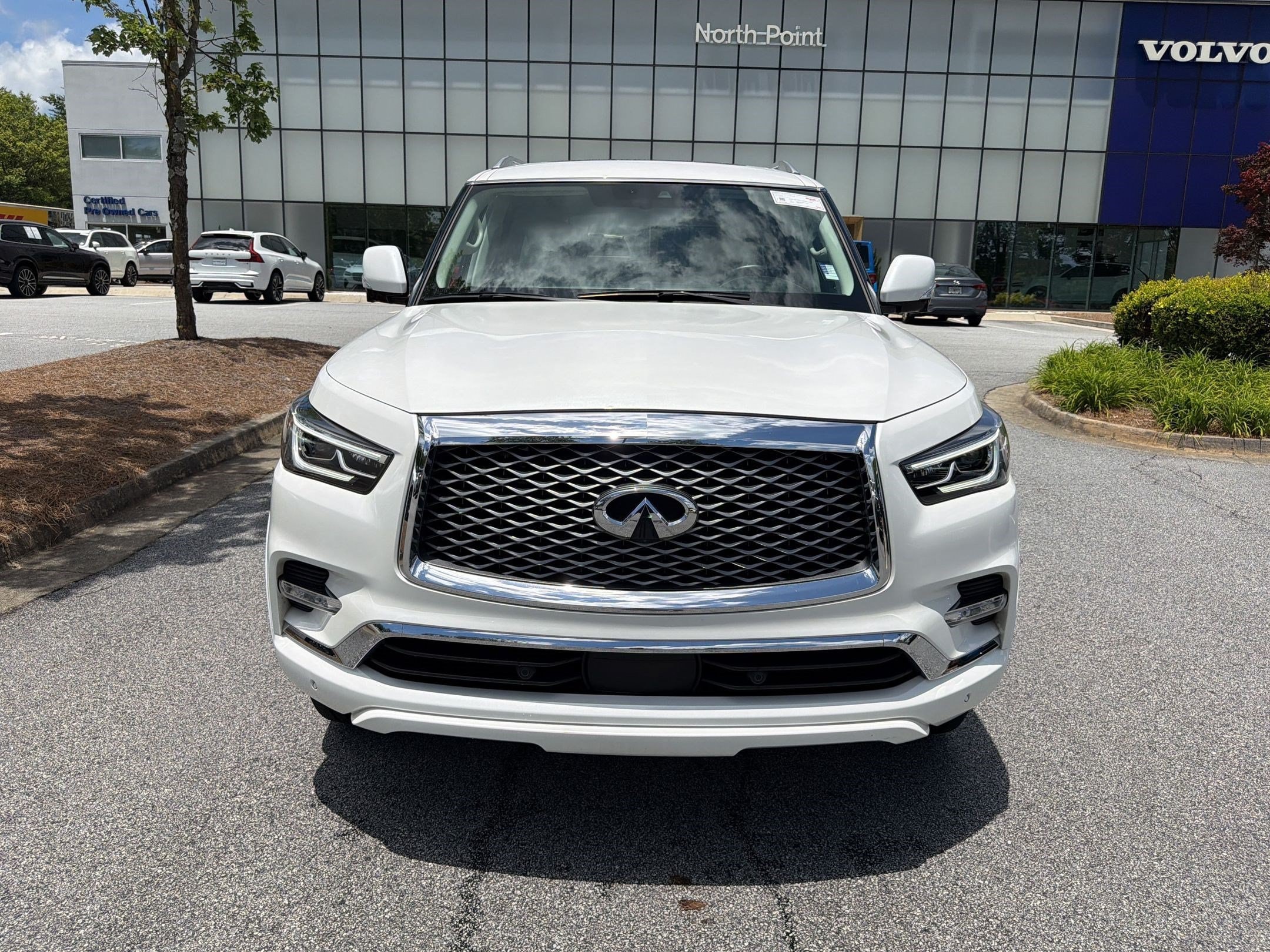 QX80 LUXE SUV