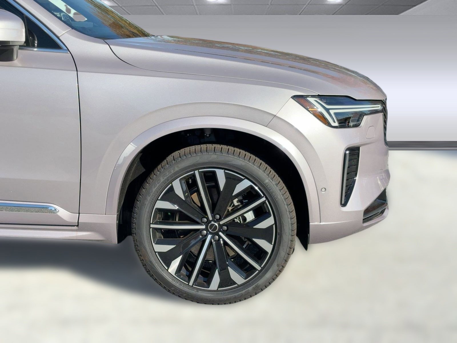 2026 Volvo XC90 Plus - Photo 12