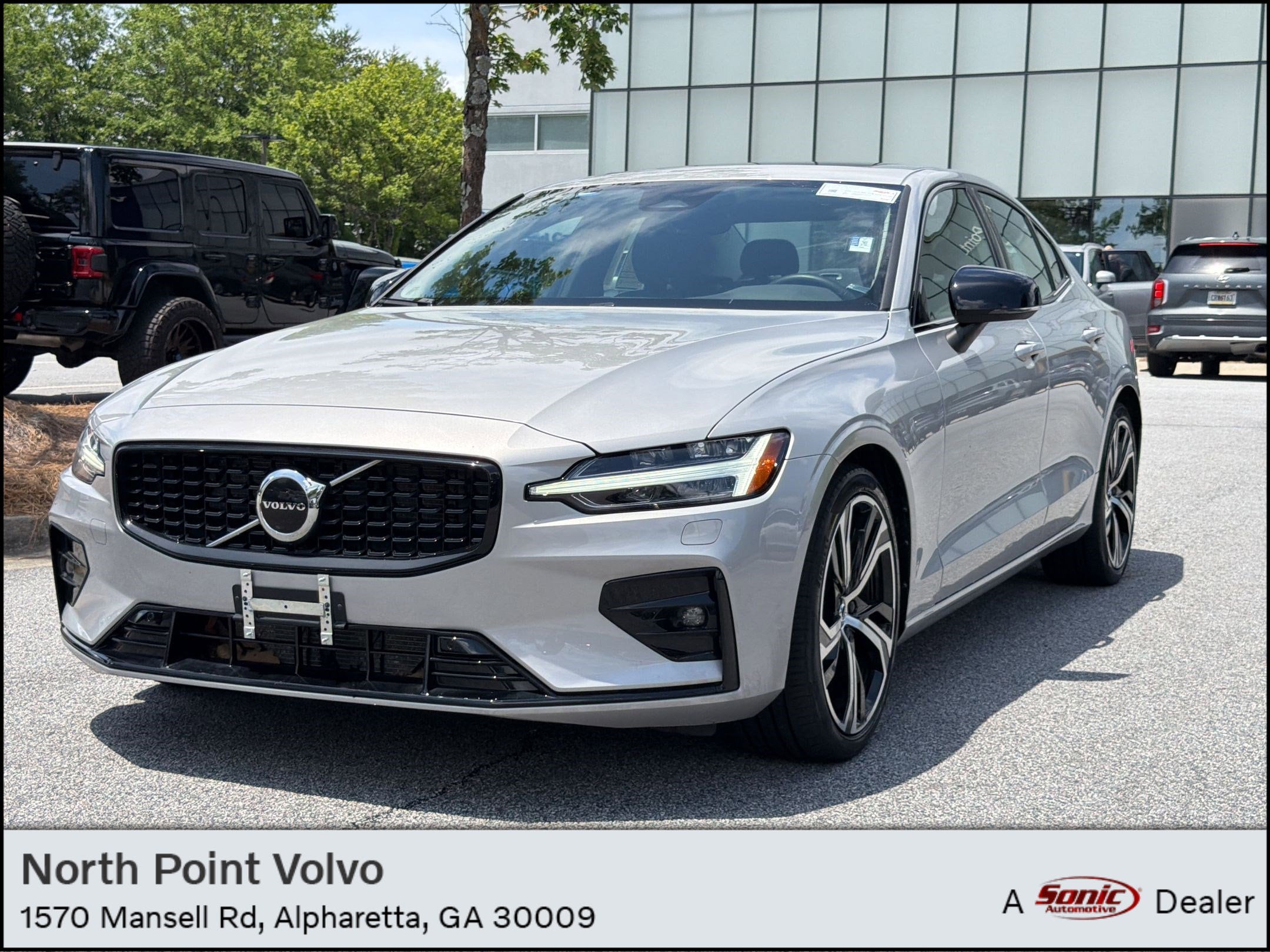 2024 Volvo S60 B5 Core Dark Theme AWD's photo