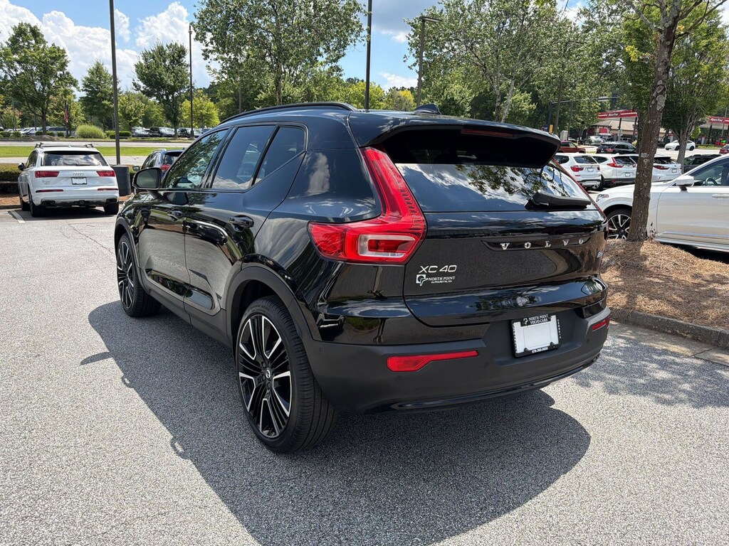 Certified 2024 Volvo XC40 B5 Ultimate SUV