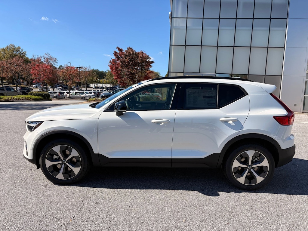 Certified 2026 Volvo XC40 Plus SUV