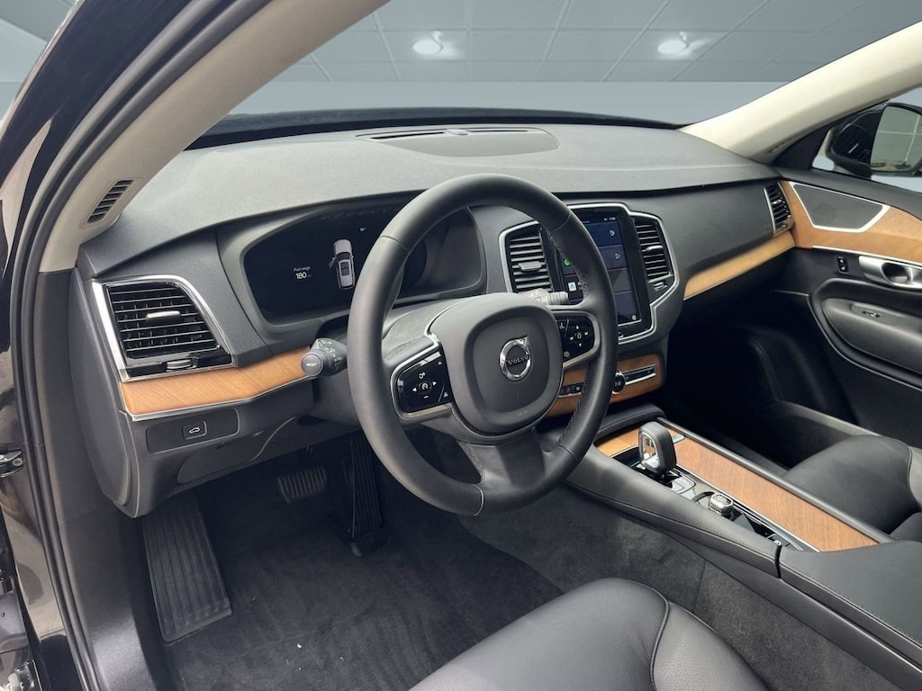 Certified 2024 Volvo XC90 B6 Plus 7 Passenger B6 AWD Plus Bright Theme 7P
