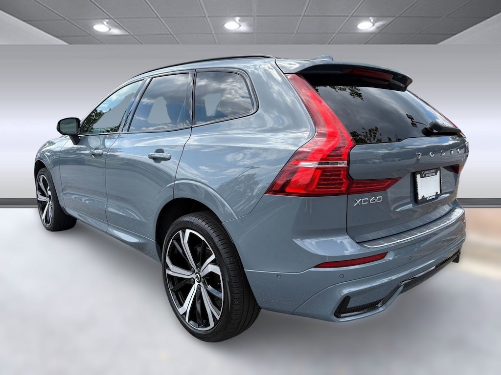 Certified 2023 Volvo XC60 B5 Ultimate B5 AWD Ultimate Dark Theme
