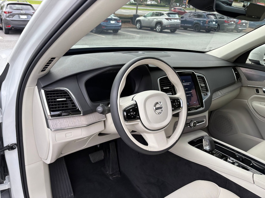 Certified 2024 Volvo XC90 B5 Plus 7 Passenger B5 AWD Plus Bright Theme 7P