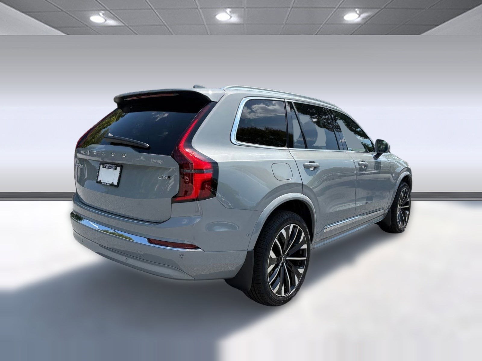 2026 Volvo XC90 Plus - Photo 9
