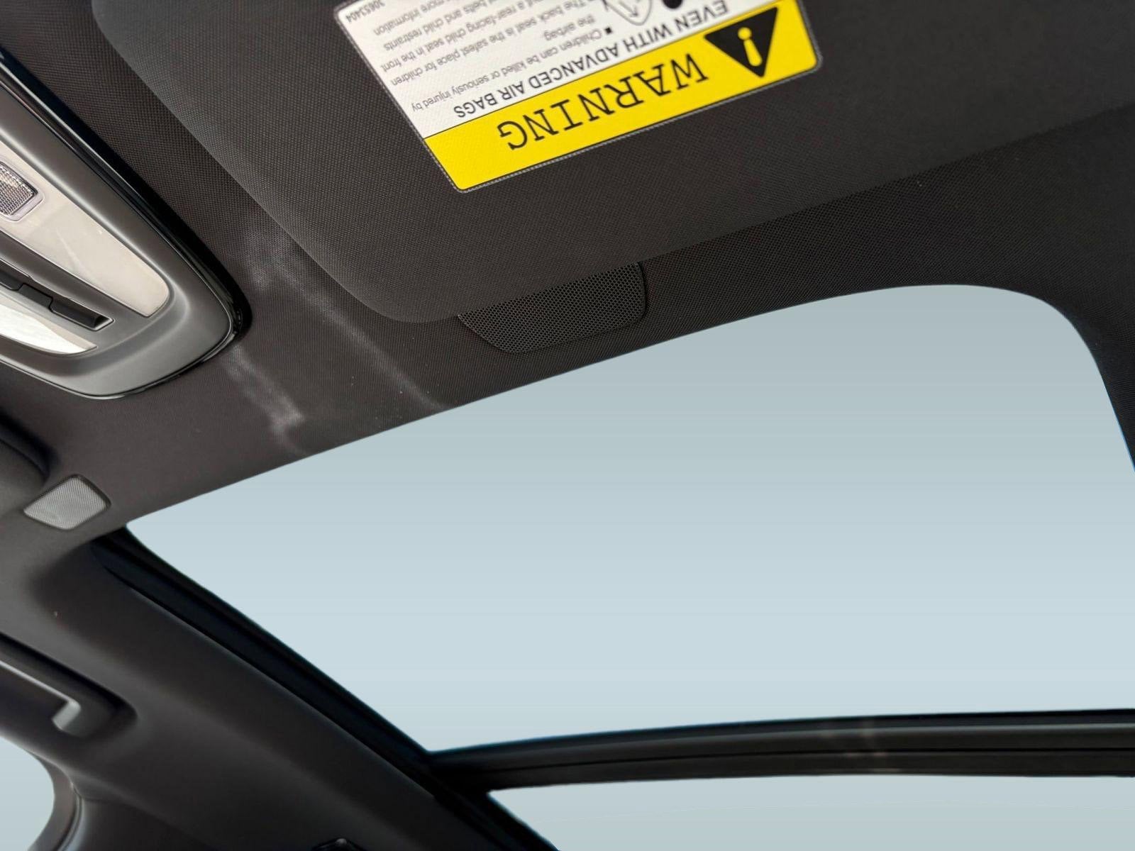 2026 Volvo XC90 Plus - Photo 14