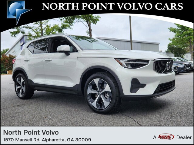 2025 Volvo XC40 B5 Core Bright Theme SUV
