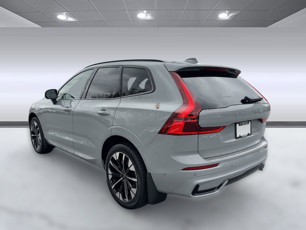 New 2026 Volvo XC60 B5 Plus SUV