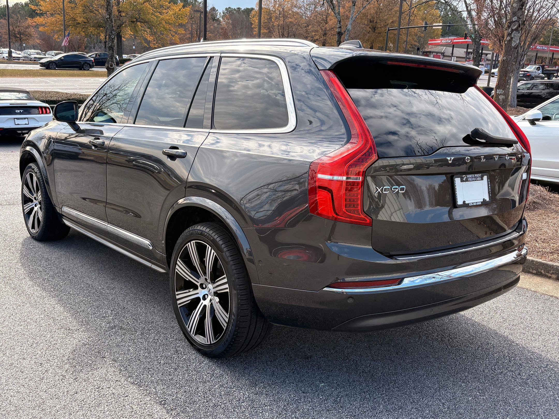 2023 Volvo XC90 Recharge T8 Plus photo 2
