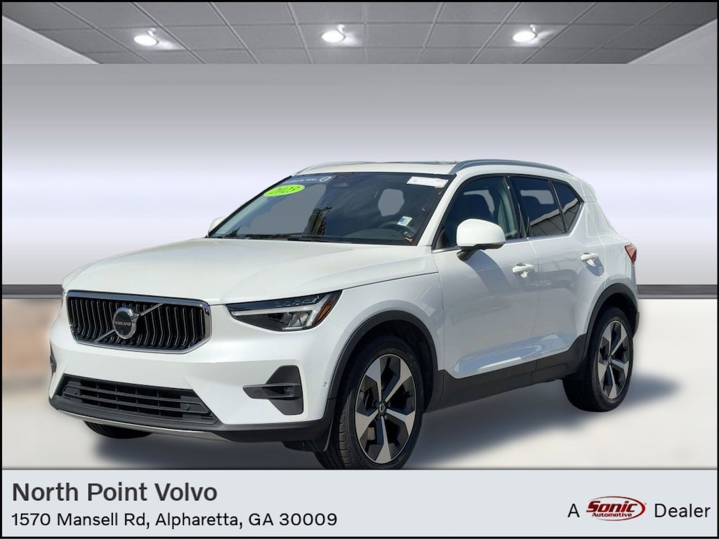 Certified 2023 Volvo XC40 B4 Plus B4 FWD Plus Bright Theme
