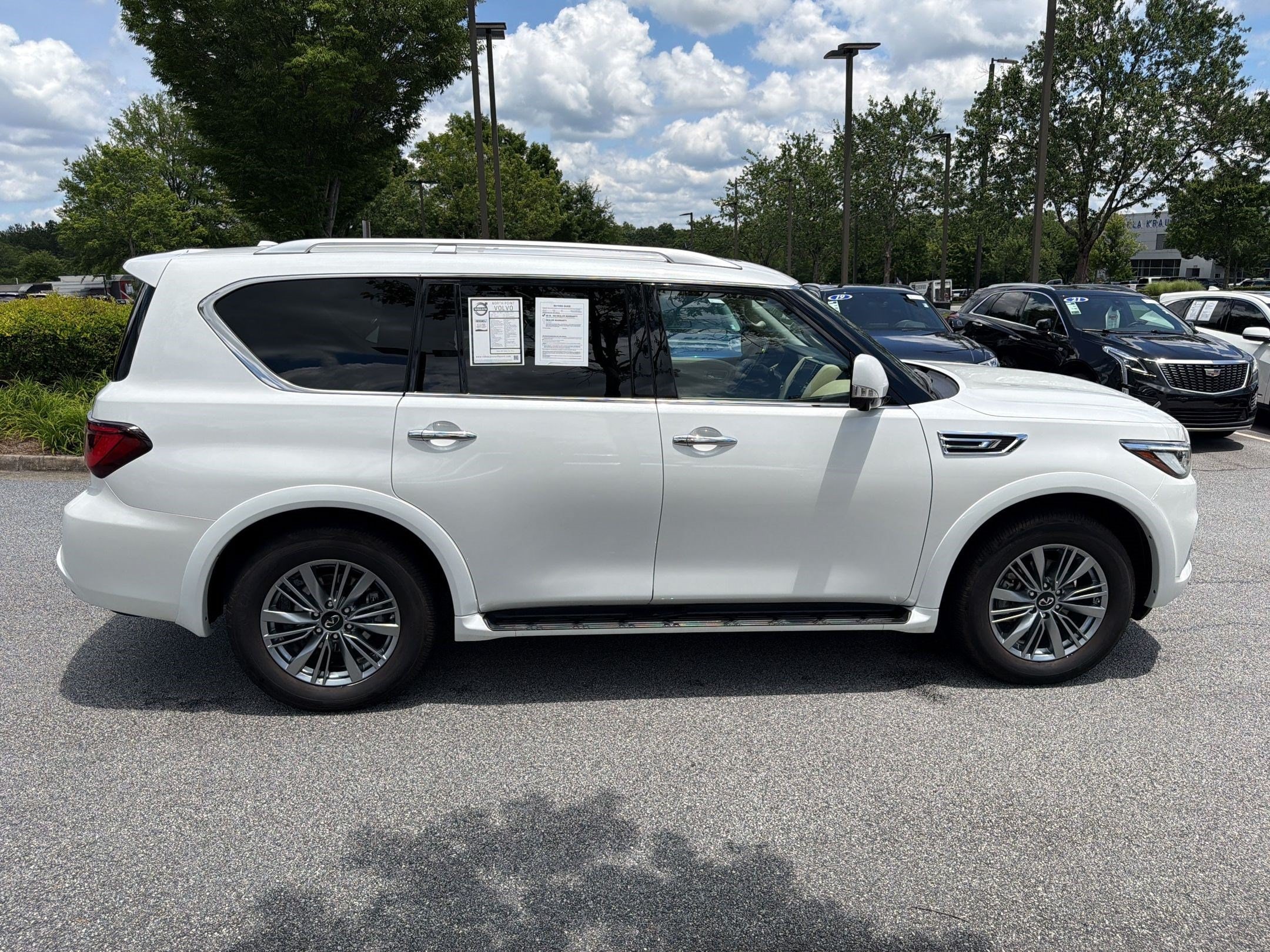QX80 LUXE SUV