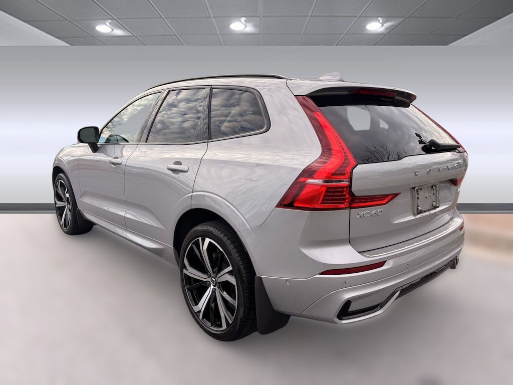 Certified 2023 Volvo XC60 B5 Ultimate B5 FWD Ultimate Dark Theme