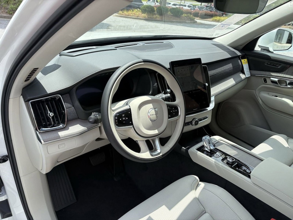 New 2026 Volvo XC90 B6 Ultra 7 Passenger SUV
