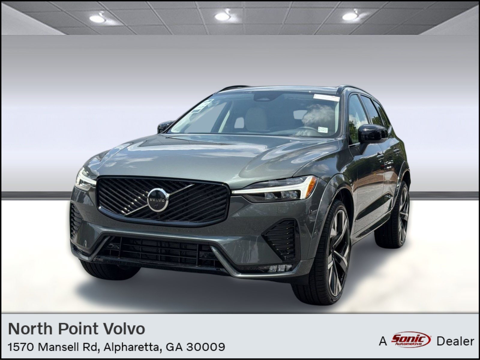2026 Volvo XC60 B5 Ultra Dark AWD's photo