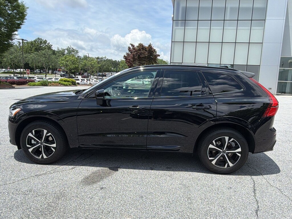 New 2026 Volvo XC60 B5 Core SUV