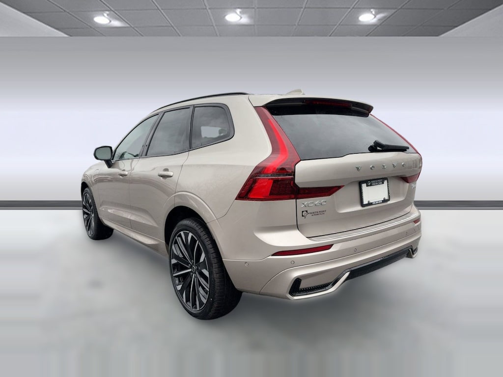 New 2026 Volvo XC60 plug-in hybrid T8 Ultra SUV