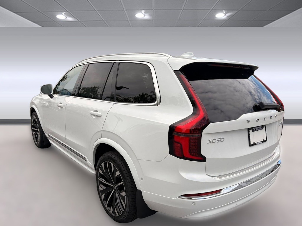 New 2026 Volvo XC90 B6 Plus 7 Passenger SUV