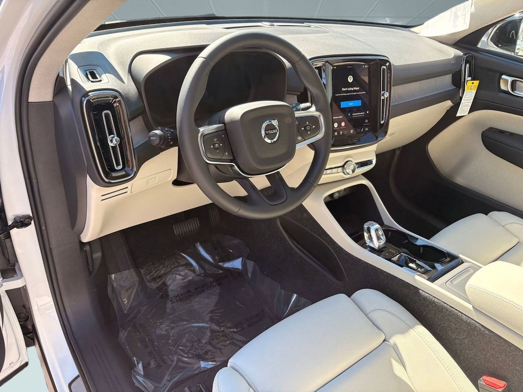 New 2026 Volvo XC40 B4 Plus SUV