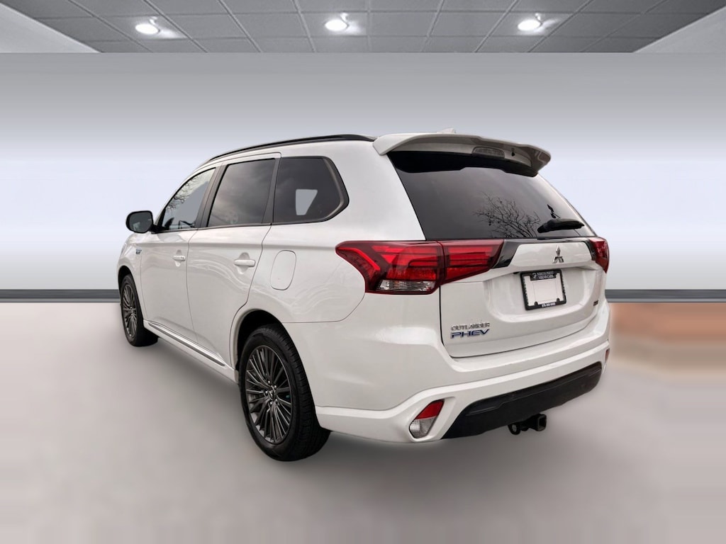 Used 2022 Mitsubishi Outlander Phev LE LE S-AWC