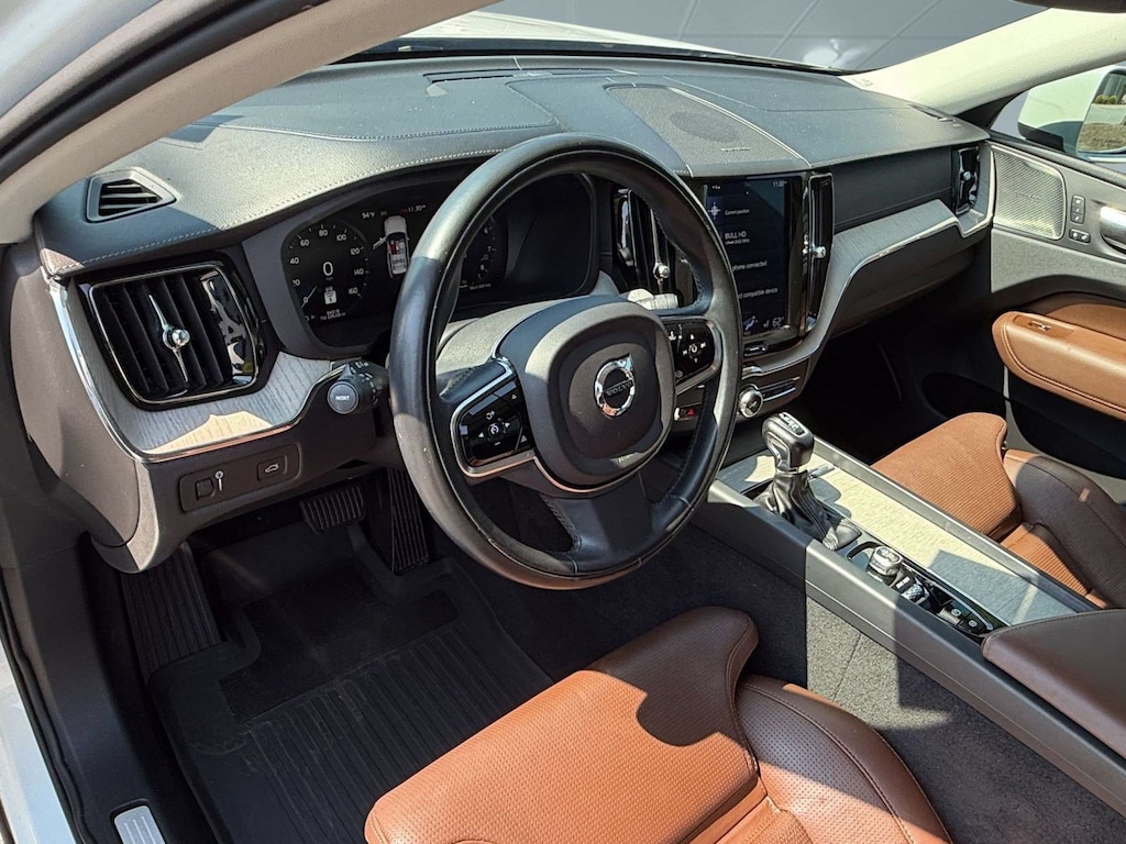Used 2019 Volvo XC60 T5 Inscription SUV