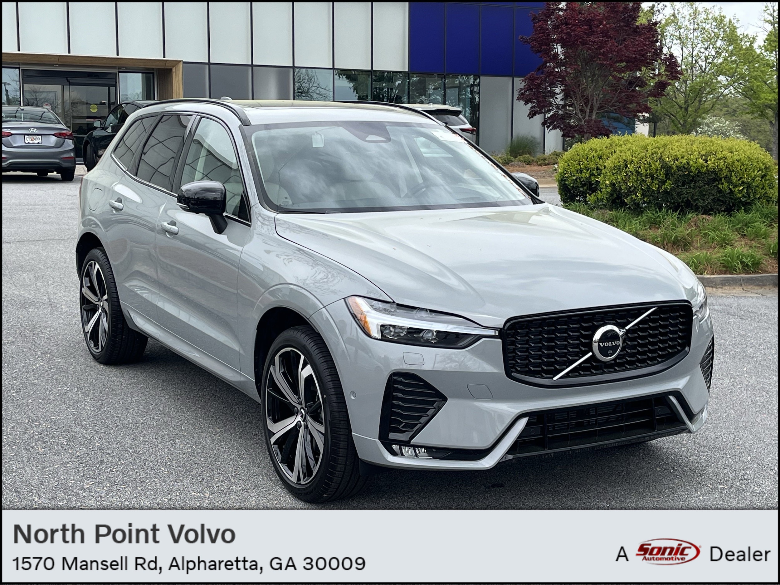 2025 Volvo XC60 B5 Ultra