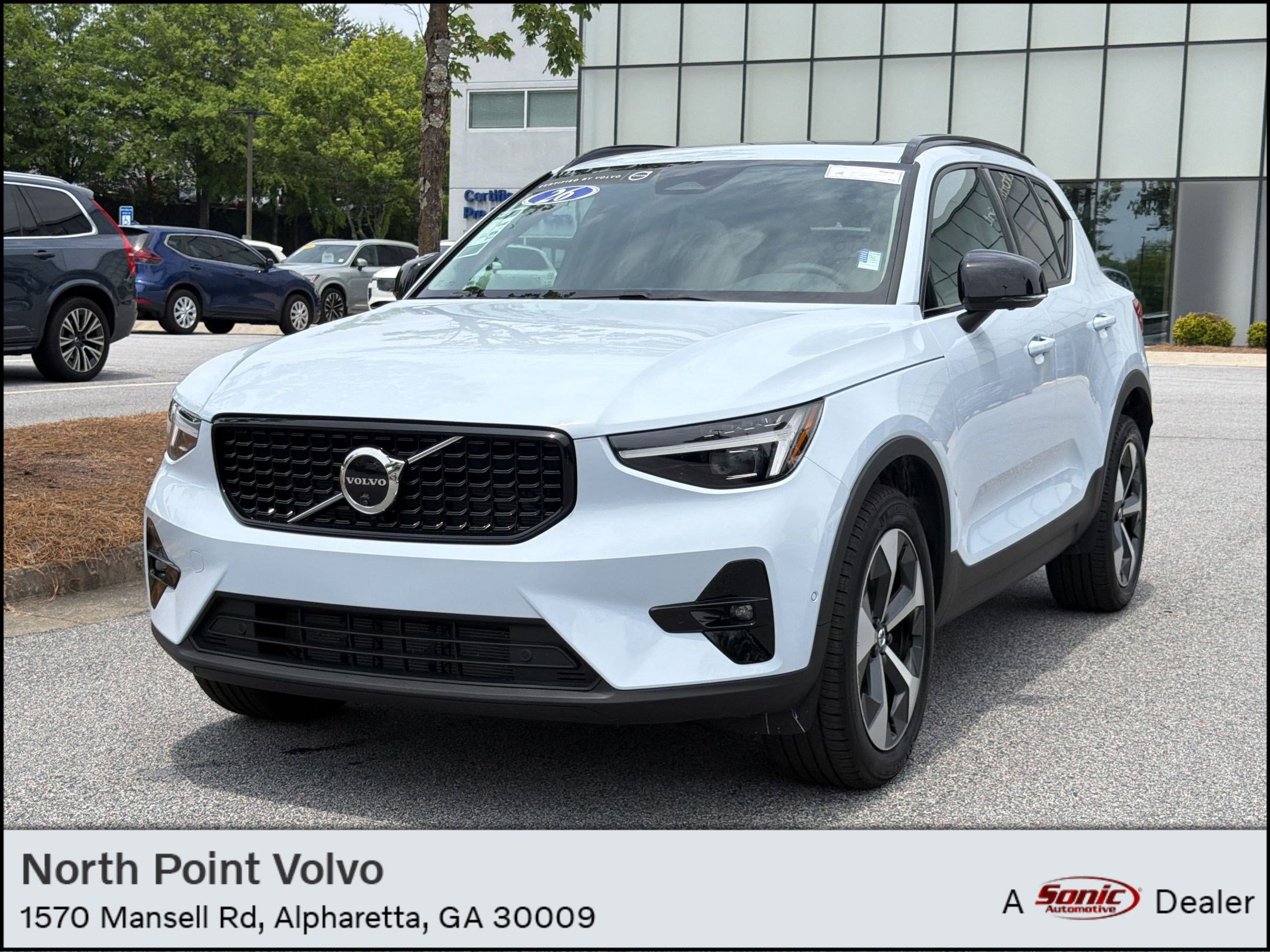 2026 Volvo XC40 B5 Plus Dark AWD's photo