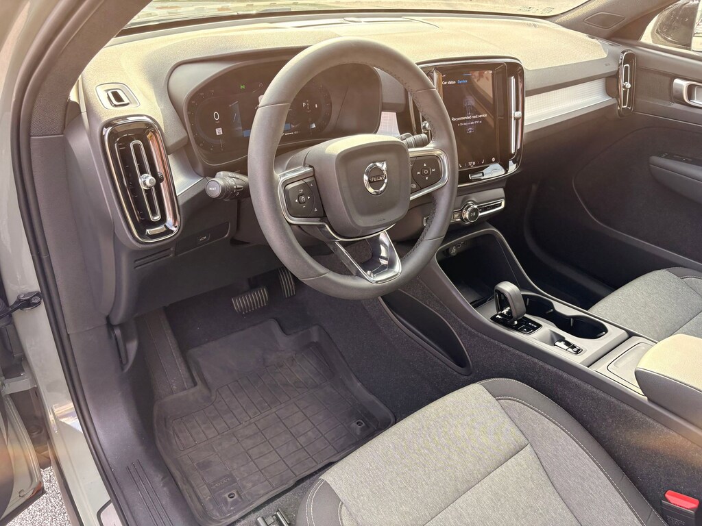 Certified 2024 Volvo XC40 B5 Core B5 AWD Core Bright Theme