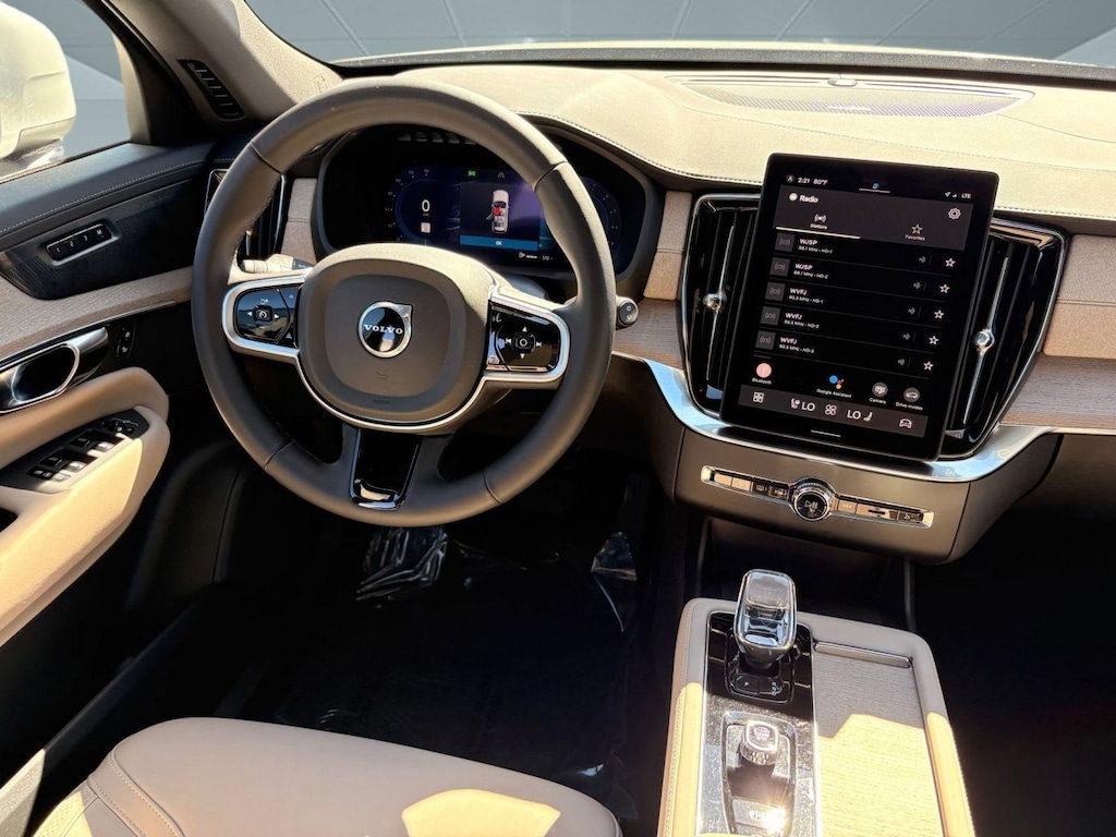 Certified 2025 Volvo XC90 B6 Plus 7 Passenger (2025.5) 2025.5 B6 AWD Plus 7-Seater