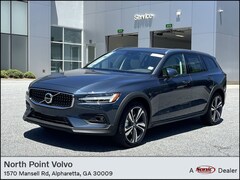 2026 Volvo V60 Cross Country B5 Plus Wagon